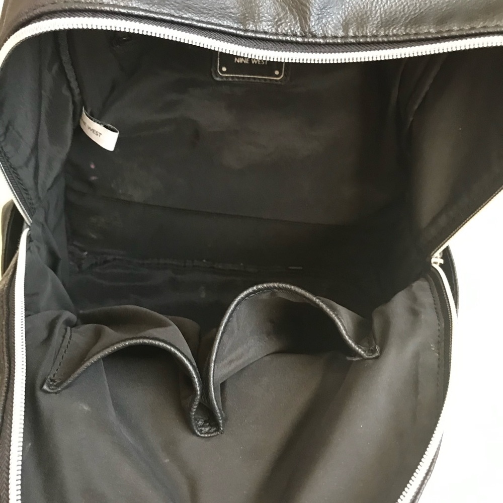 Black leather Nine West Backpack - Picture 8 of 8